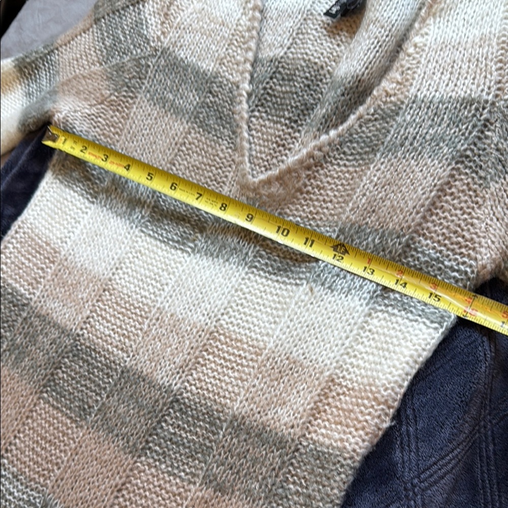 Ultra Flirt Striped Sweater Dress V-Neck Knit Neutral Tan Gray L Pocketed - Picture 7 of 10
